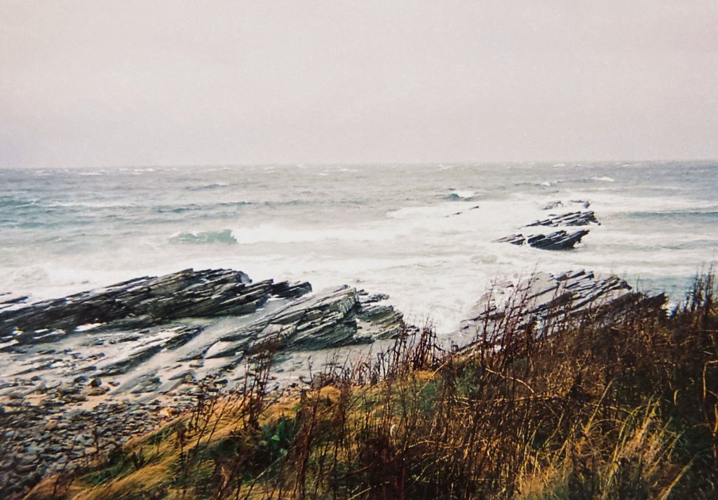 VIEW OUT INTO THE NORTH SEA FROM BROUGH HEAD, NORTH SIDE OF MAINLAND ORKNEY ISLANDS. A BLUSTERY AUTUMN DAY. THE ORKNEY ISLANDS GET LITTLE LOCAL NEWS COVERAGE FROM SCOTTISH TELEVISION NORTH REGIONAL NEWS, AND WILL SOON GET EVEN LESS IF STV GET THEIR WAY AND ARE ALLOWED TO AXE NORTHERN SCOTLAND REGIONAL NEWS ALTOGETHER. PHOTO COURTESY OF IAN PENNELL, OCTOBER 2010.